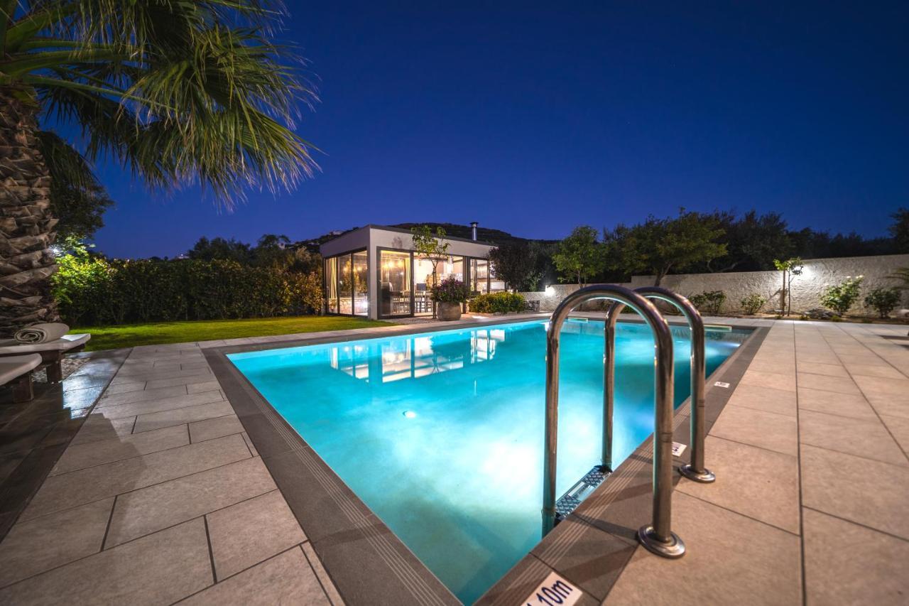 Villa Petronila Luxury *