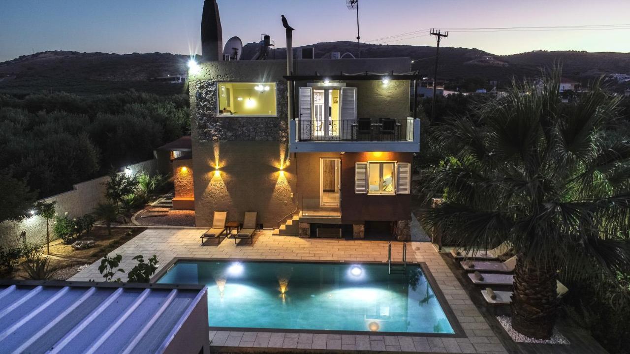Petronila Luxury With Heated Private Pool * Kíssamos